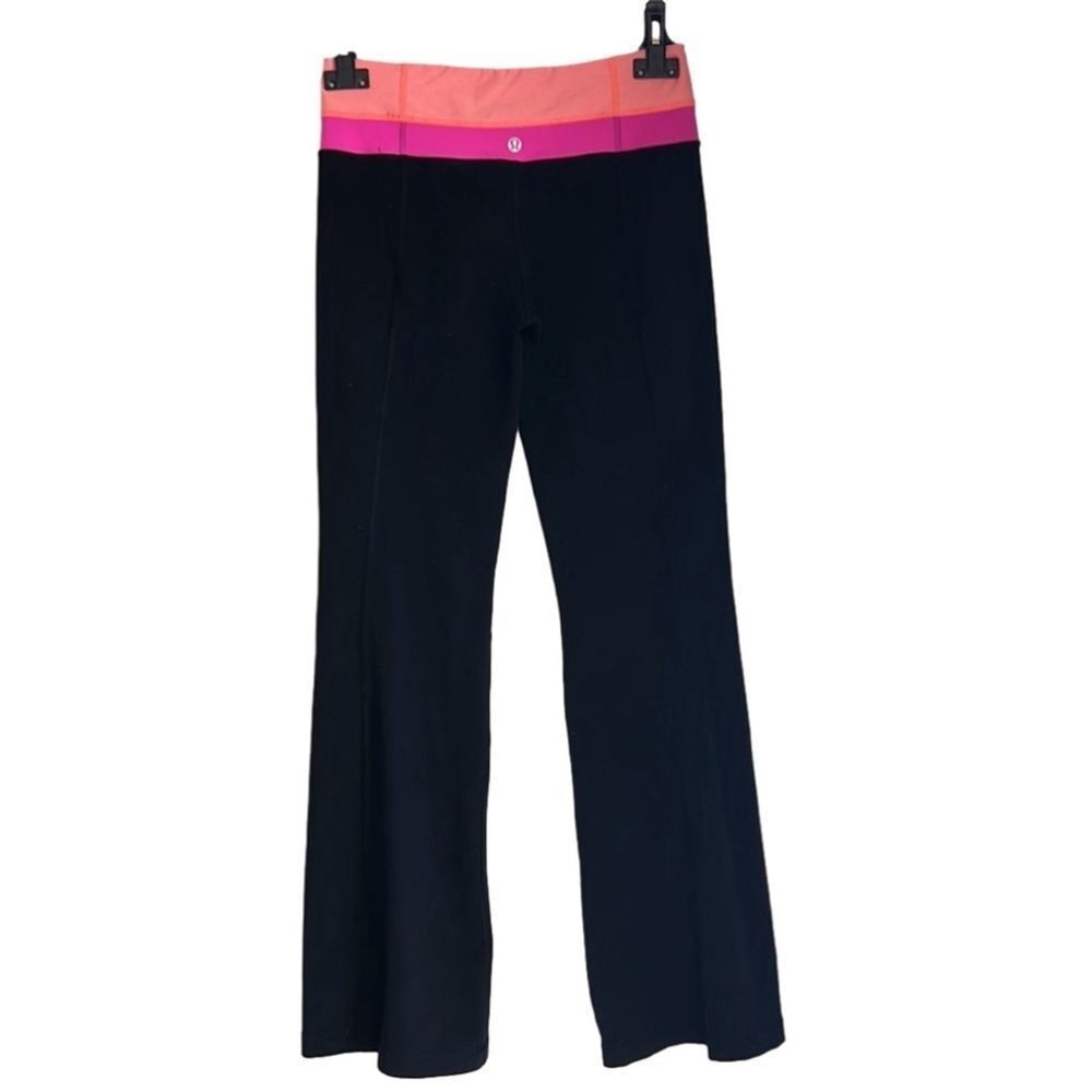 LULULEMON BLACK REVERSIBLE PINK/ORANGE YOGA PANTS - Picture 3 of 6